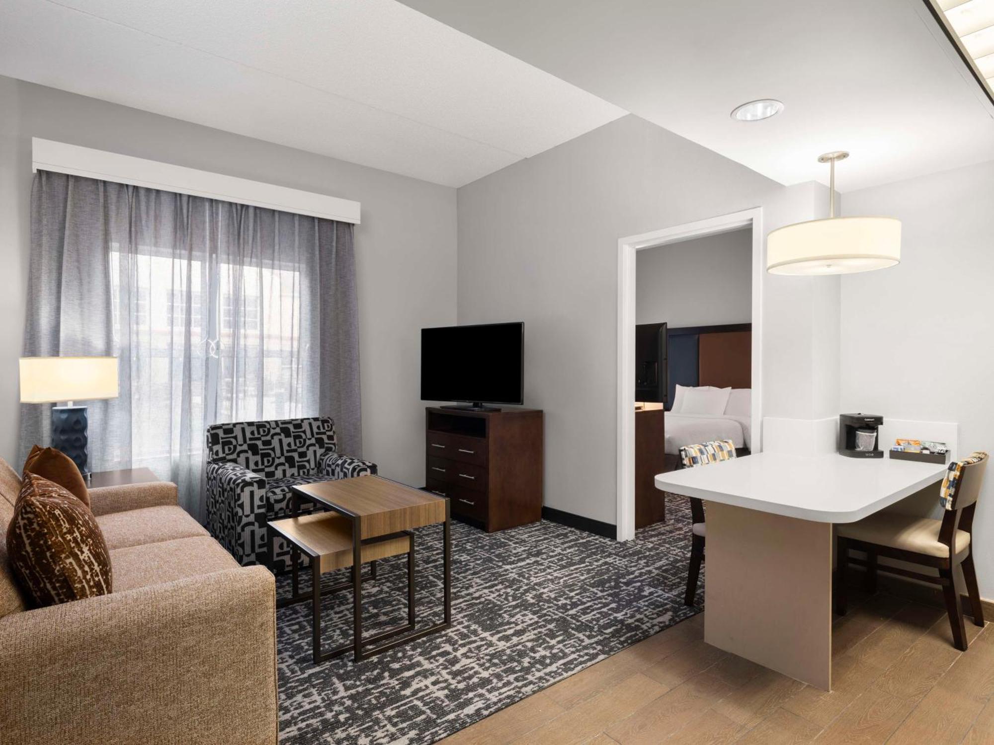 Homewood Suites Columbus - Airport Εξωτερικό φωτογραφία