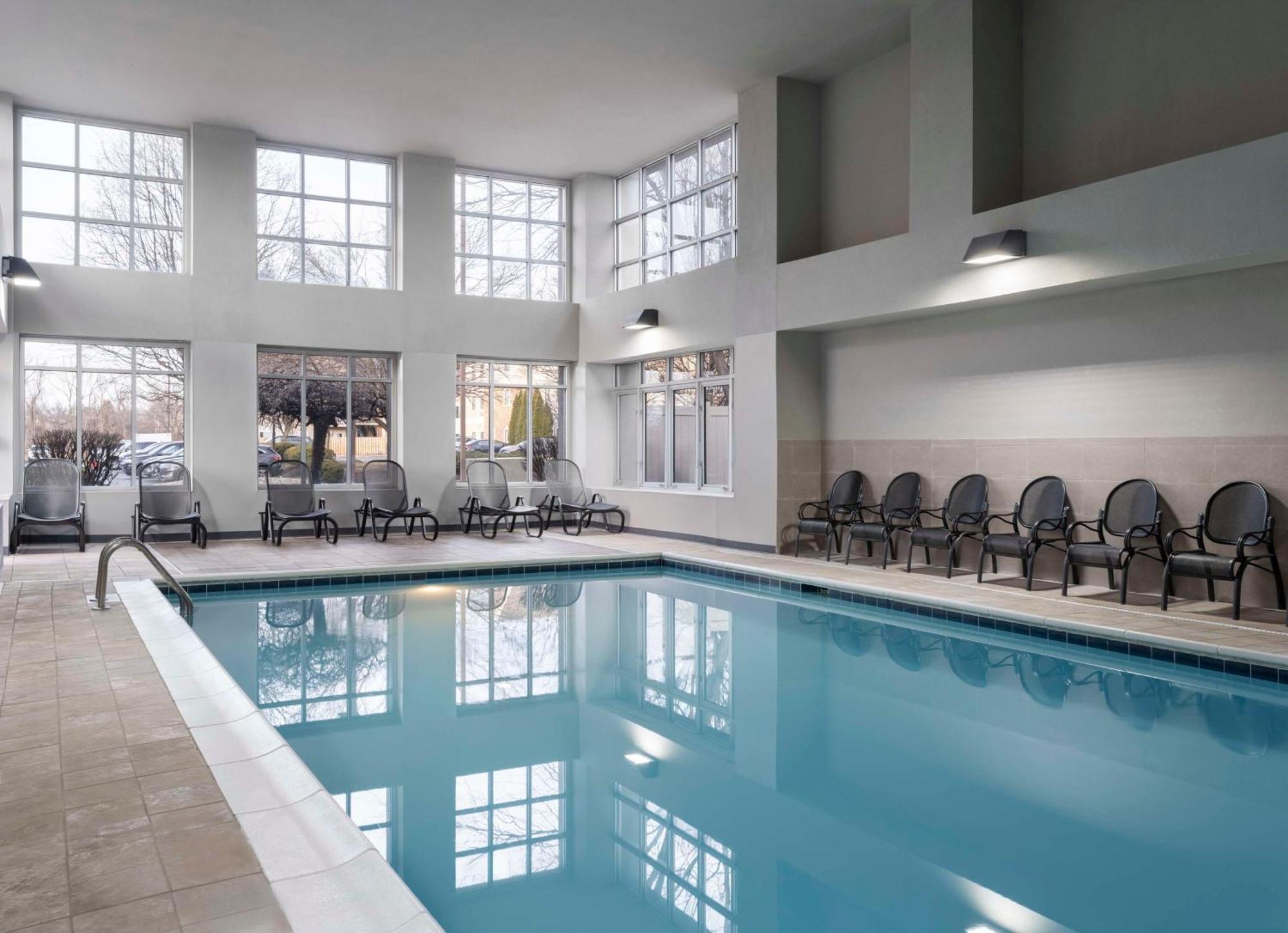 Homewood Suites Columbus - Airport Εξωτερικό φωτογραφία
